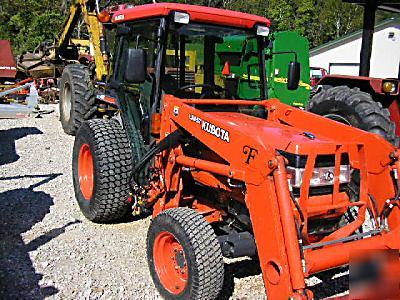 Kubota 2002 L4610 mfwd cab hydro 688 hours w/loader