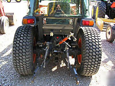 Kubota 2002 L4610 mfwd cab hydro 688 hours w/loader