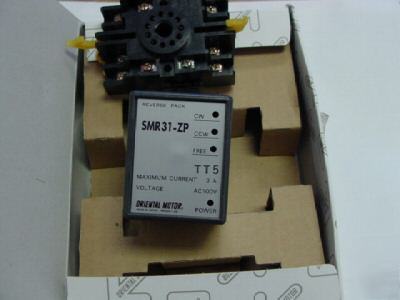 Oriental motor SMR31-zp reverse pack & 2RK6GK-aa motor