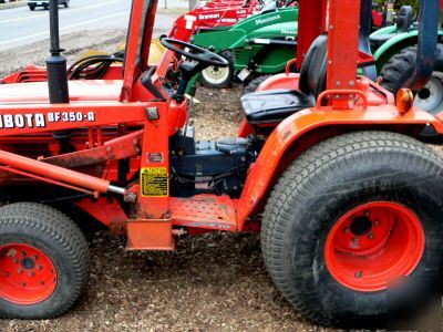 Kubota 4X4 4 cyl diesel 24 hp tractor loader pto hitch