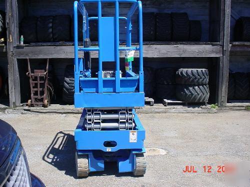 Genie gs-1930 electric scissor lift