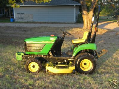 John deere 2210 4X4 tractor