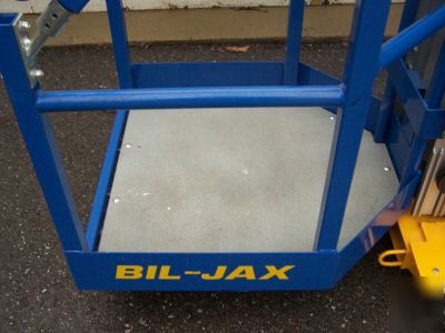 Like new bil jax 40' manlift boom platfoot ht 34 ft