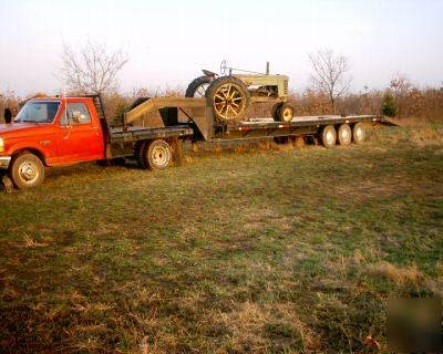 32 foot gooseneck trailer triple axle dove tail tractor