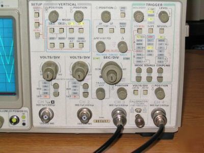 Tektronix 2465A dvm 350MHZ 4 channels oscilloscope