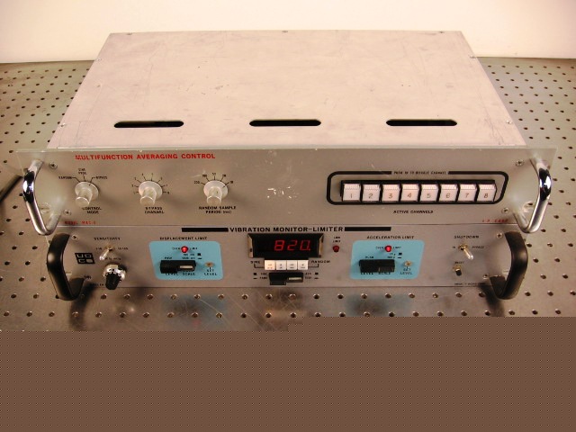 A27115 lot of (2) unholtz dickie mac-8, AM123