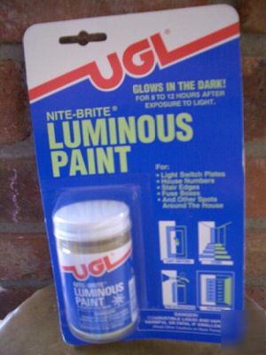 Glow in the nite bright dark luminous paint 