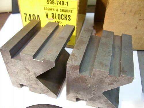 New 2 brown & sharpe 749A vee blocks with one clamp 