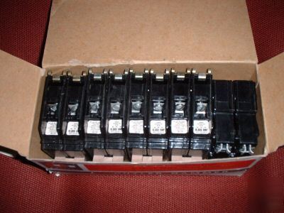 New lot cutler hammer 15A CH215 ch circuit breakers