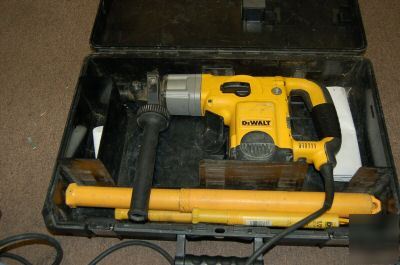 Dewalt D25650 heavy-duty 1-3/4 in. spline rotary hamme