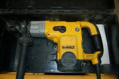 Dewalt D25650 heavy-duty 1-3/4 in. spline rotary hamme