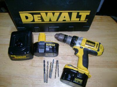 Dewalt cordless drill 14.4 volt 2 batteries +bits 