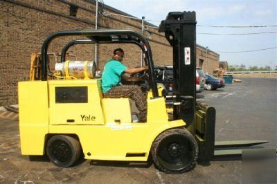 Forklift yale 14000LB cushion lpg workhorse nice