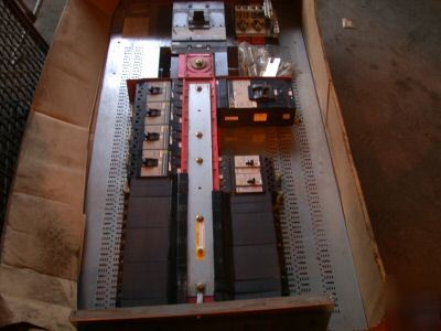 New 800 amp i-line square d service entrance. in box. 