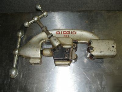 Nice ridgid 821 pipe cutter cuttoff tool