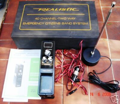 Realistic 40 channel two way emergency transceiver wow