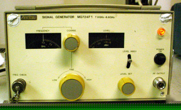 Anritsu signal generator MG724F1 7GHZ - 8.6GHZ