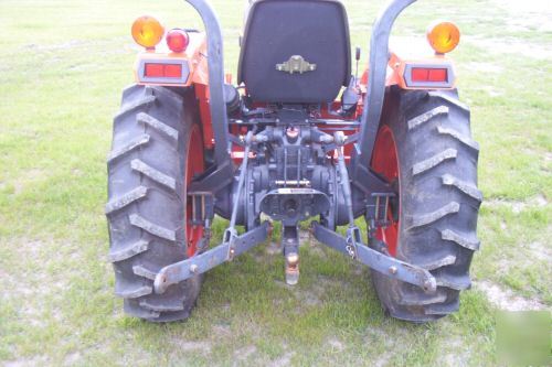  2002 kubota L2600- 4WD-161HRS 