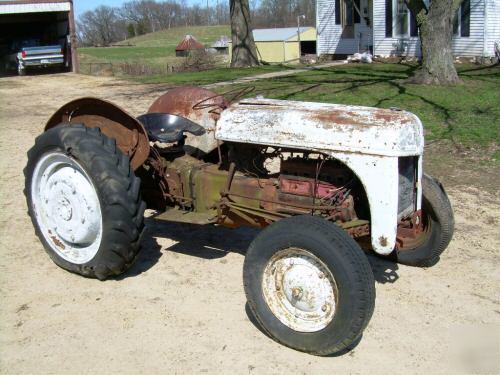 Ford 9N tractor for parts,extra parts,engine