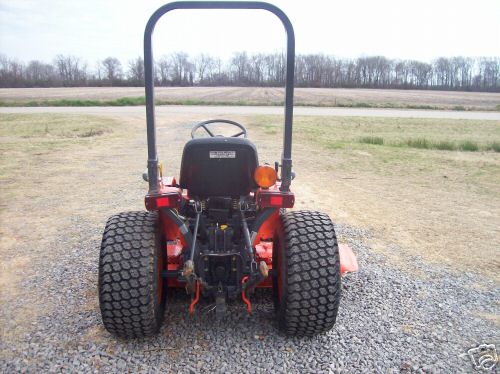 Kubota B7300 4X4 compact diesel tractor w/ 60