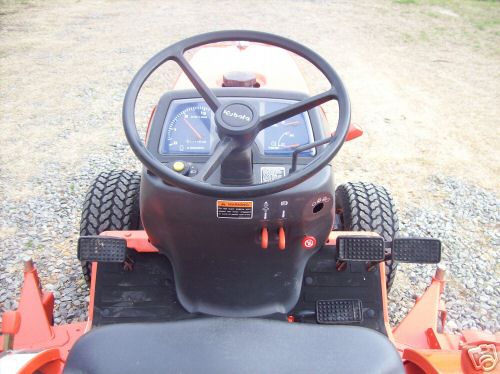 Kubota B7300 4X4 compact diesel tractor w/ 60