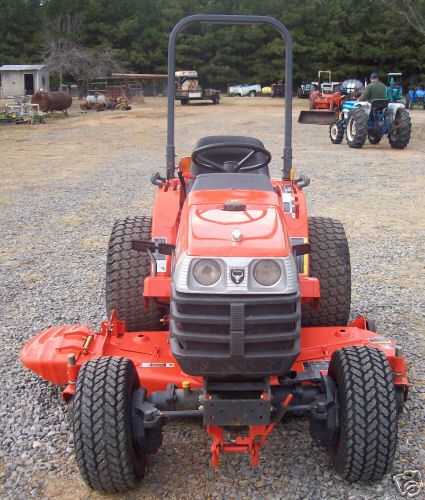 Kubota B7300 4X4 compact diesel tractor w/ 60