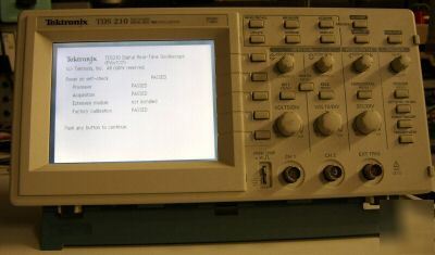 Tektronix tds 210 TDS210 digital scope, calibrated