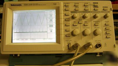 Tektronix tds 210 TDS210 digital scope, calibrated