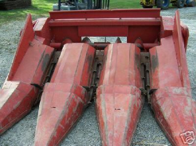 Massey ferguson mf corn head, model 33 - 3 row