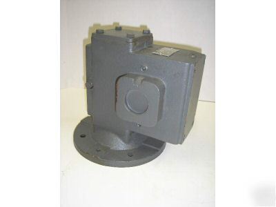 New winsmith D90 se 930MDM 5:1 gear reducer 5.3 hp 