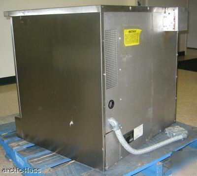 Southbend half-sized convection oven model # eh-10SC