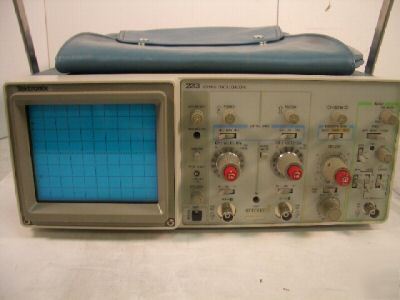 Tektronix 2213 dual channel 60MHZ oscilloscope