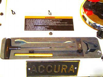 Accura 13