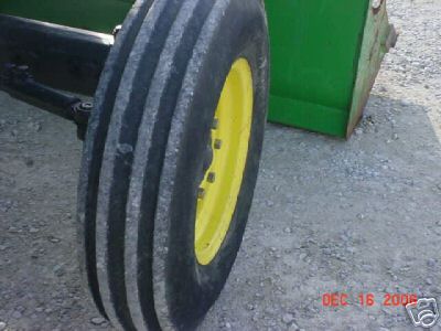 John deere 5200 utility tractor