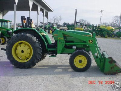John deere 5200 utility tractor