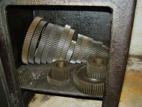 Lodge & davis machine tool co. 12 x 28 lathe - working 