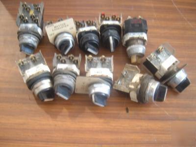 Lot of 10 assorted allen bradley 2 position switches