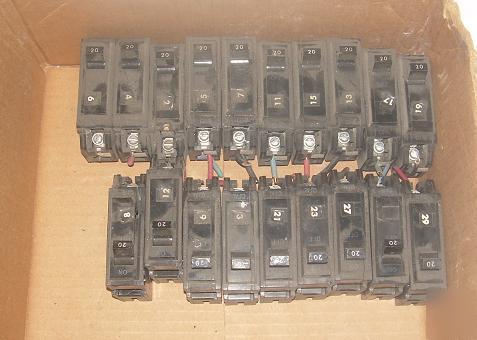 Lot of 19) ge 20 amp 120/240 volt circuit breakers