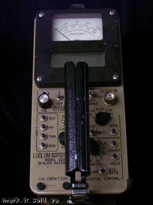 Ludlum model 2221 scaler rate meter radiation detector