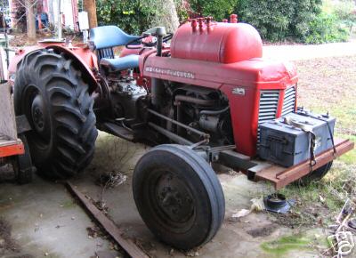 Massey ferguson TO35 propane tractor