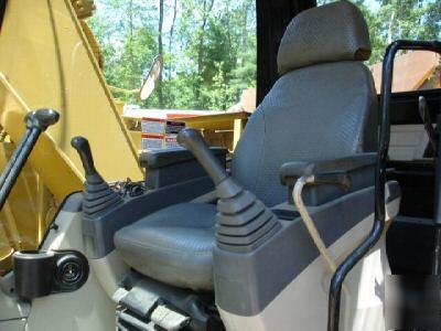 2002 cat 311CU excavator, good u/c, 26K lbs