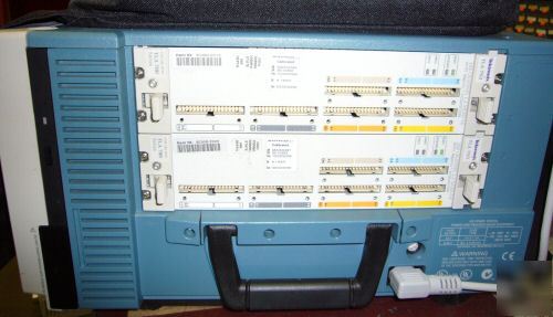 Tektronix TLA714 w/ 2 TLA7N3-4S cards and 3 probes