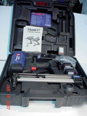 Powers trak-it C3 cordless nailer w/case for drywall