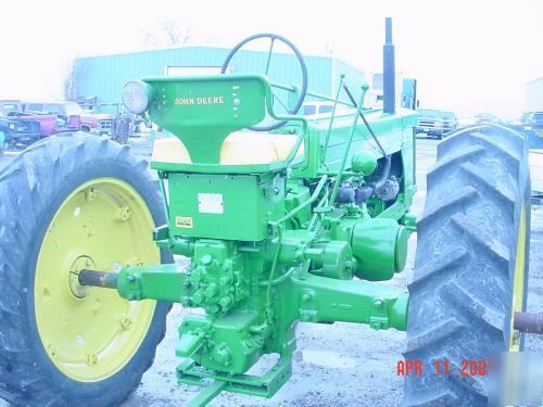 Antique 1952 model 50 john deere tractor