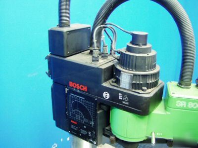 Bosch SR800 manipulator arm w/ RS60/s controller - used