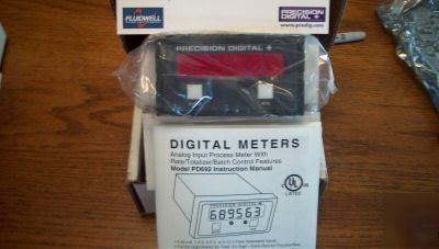 New precision digital pd 692 process meter, in box 