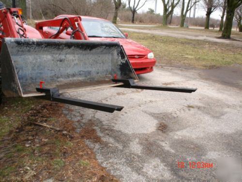 Tractor forks bucket forks, (clamp on ), pallet forks