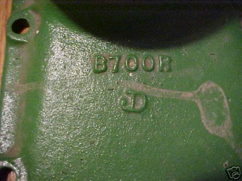 B700R john deere b crank case cover-breather stack