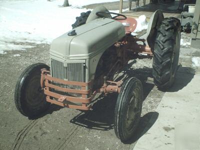 Ford tractor 9N-8N-2N 1939-1942 restored 2 years ago