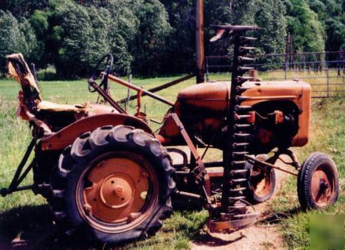 1938 allis chalmers row crop tractor B5504 kept inside